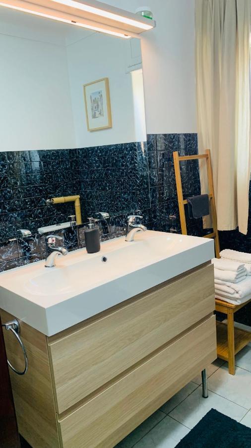 Beautiful Private Room Next To Lisbon - New Paço de Arcos Exterior foto